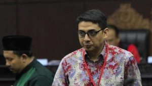 OPINI: Patah Palu Hakim di Hadapan Politik