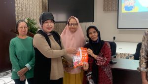 Dinas P3AKB Bersama Wali Kota Bontang Canangkan Sekolah Lansia, Harap Tingkatkan Produktivitas Lansia