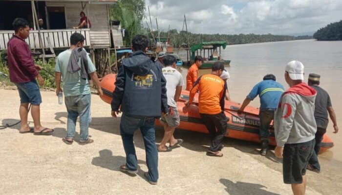 Lima Pemancing Hilang, Polres Kutim dan Basarnas Masih Mencari di Perairan Sempayau